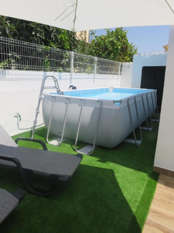 Moradia Geminada V2- Piscina Privada Quarteira